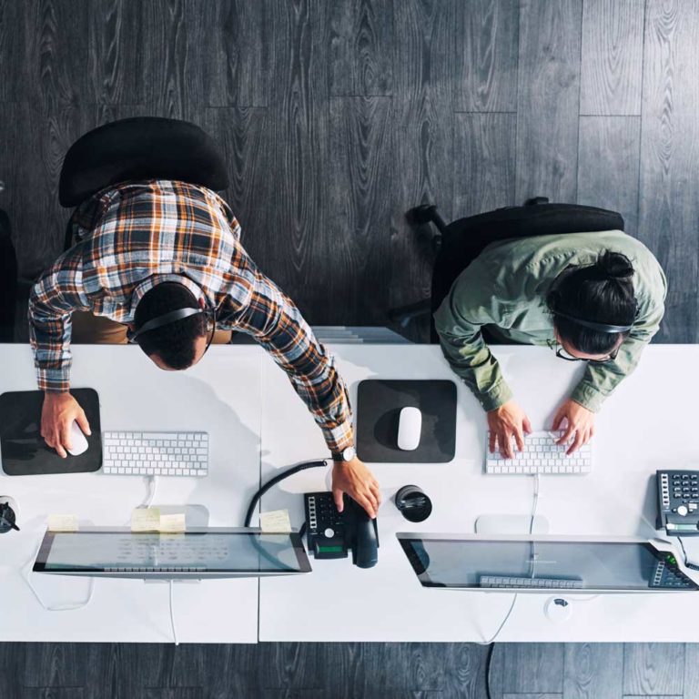 为供应链管理、运营和解决方案提供支持。